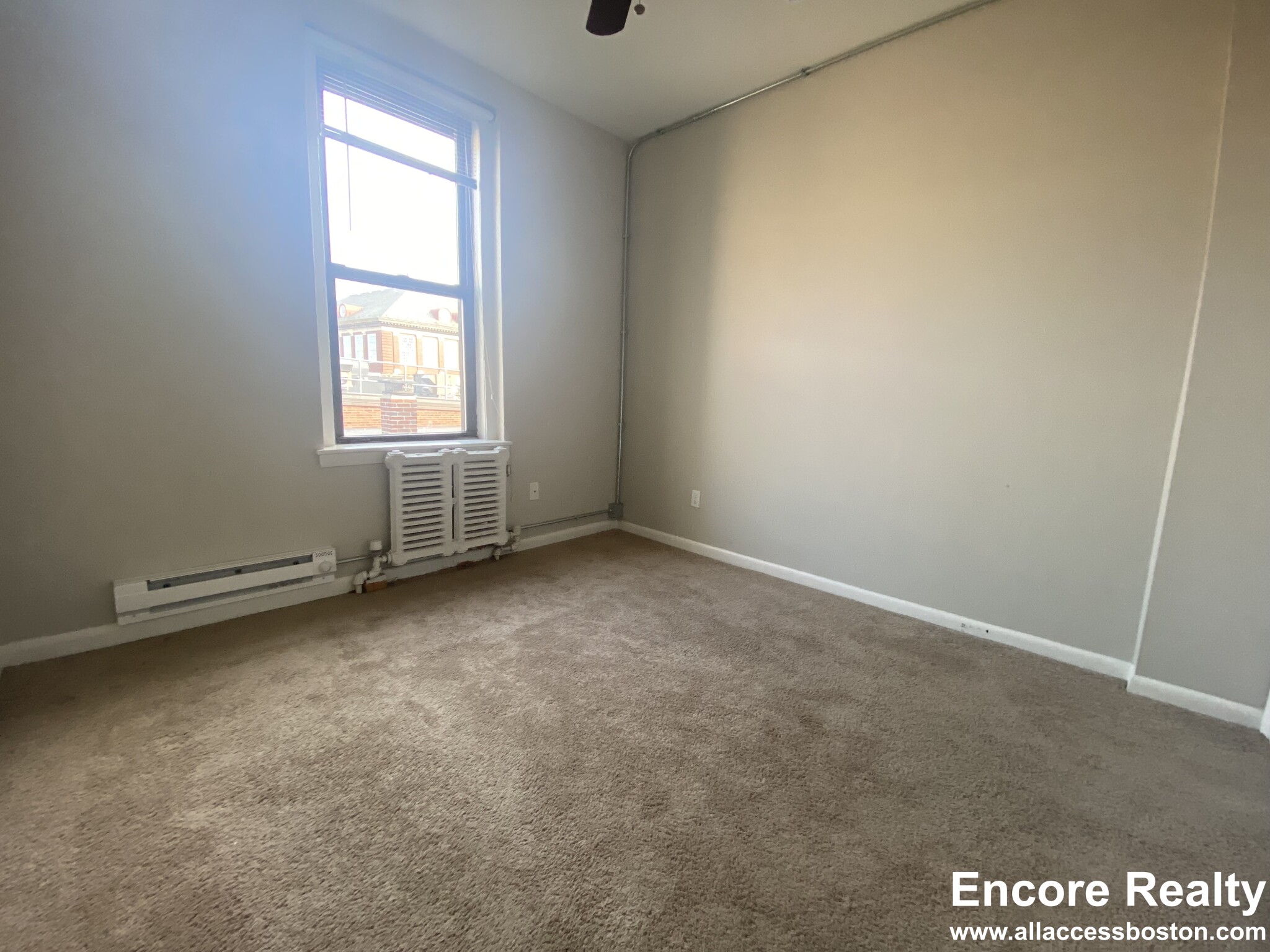 48 John F Kennedy St, Riverside