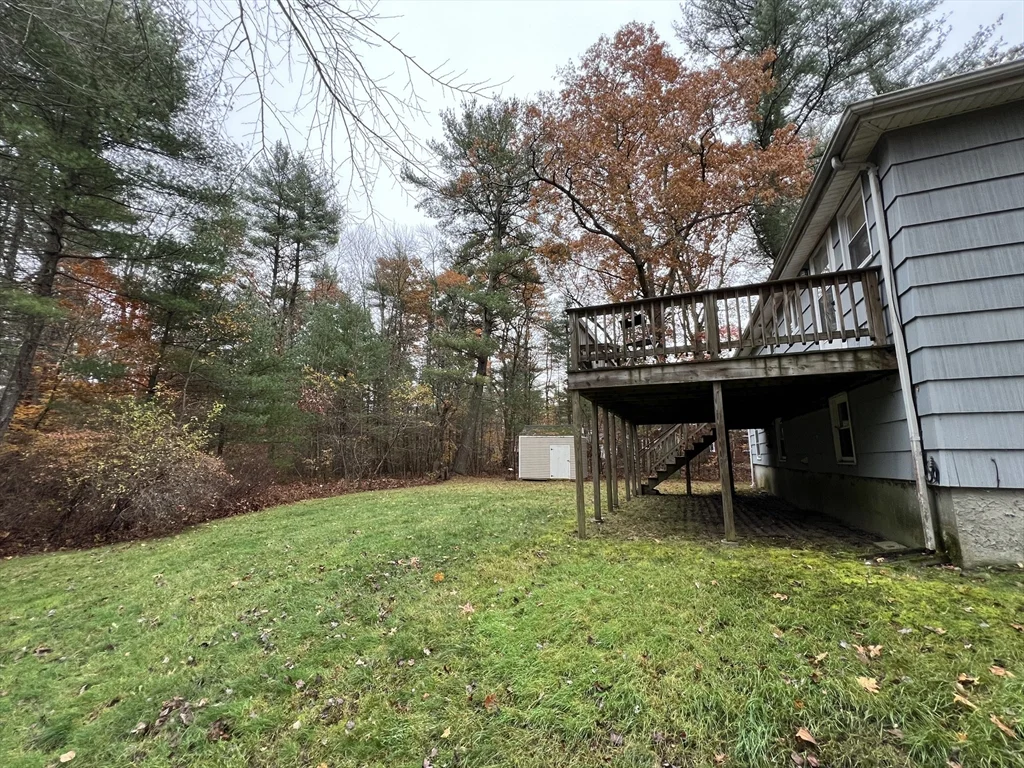 183 Oak St, Raynham