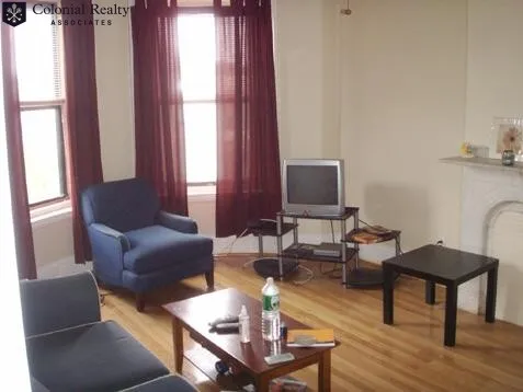 86 Hammond St, Roxbury