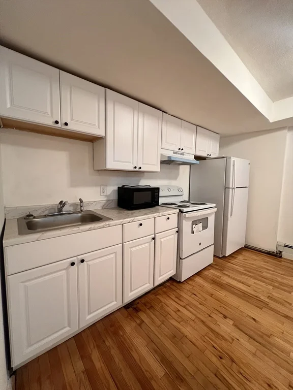 15 Park Vale, Allston