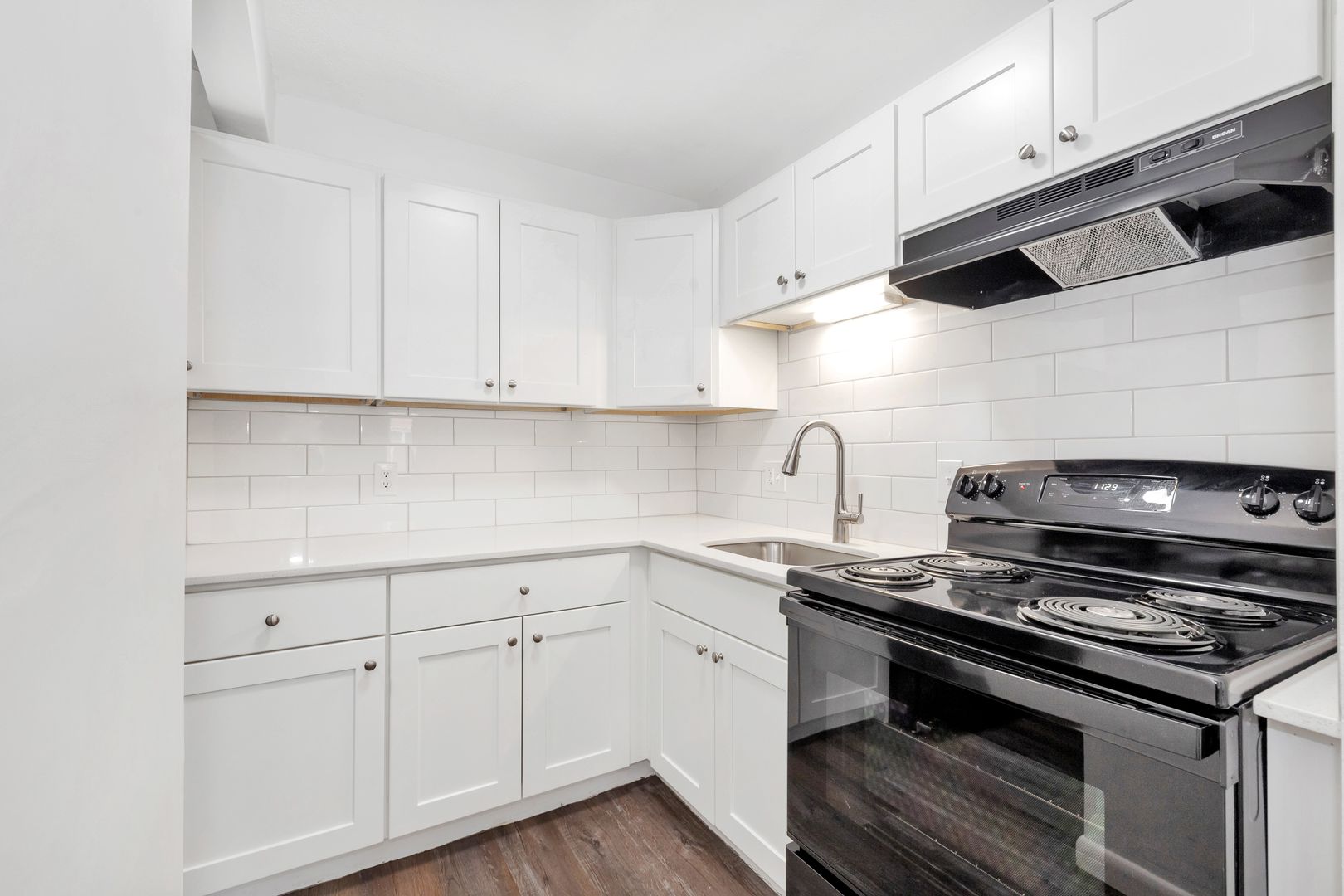 1045 River St, Hyde Park