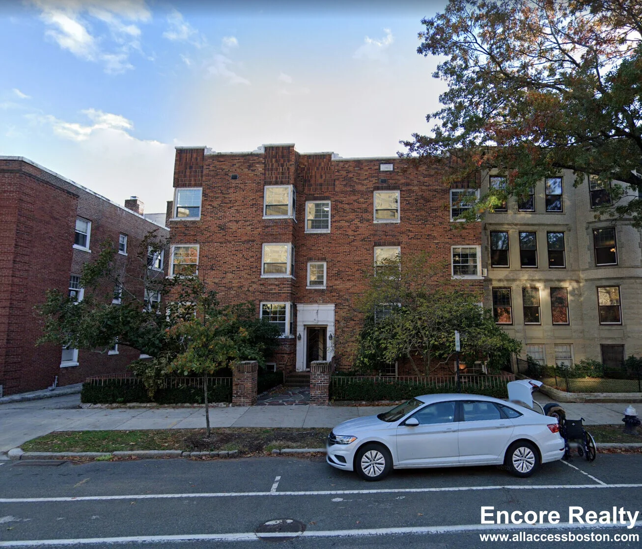 1555 Beacon St, Brookline