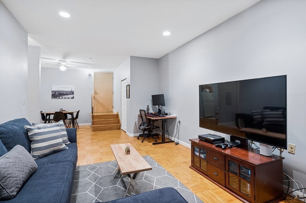 1 bed, 1 bath apartment for rent at 357 Commercial St Unit 012, Waterfront — photo 1 of 7