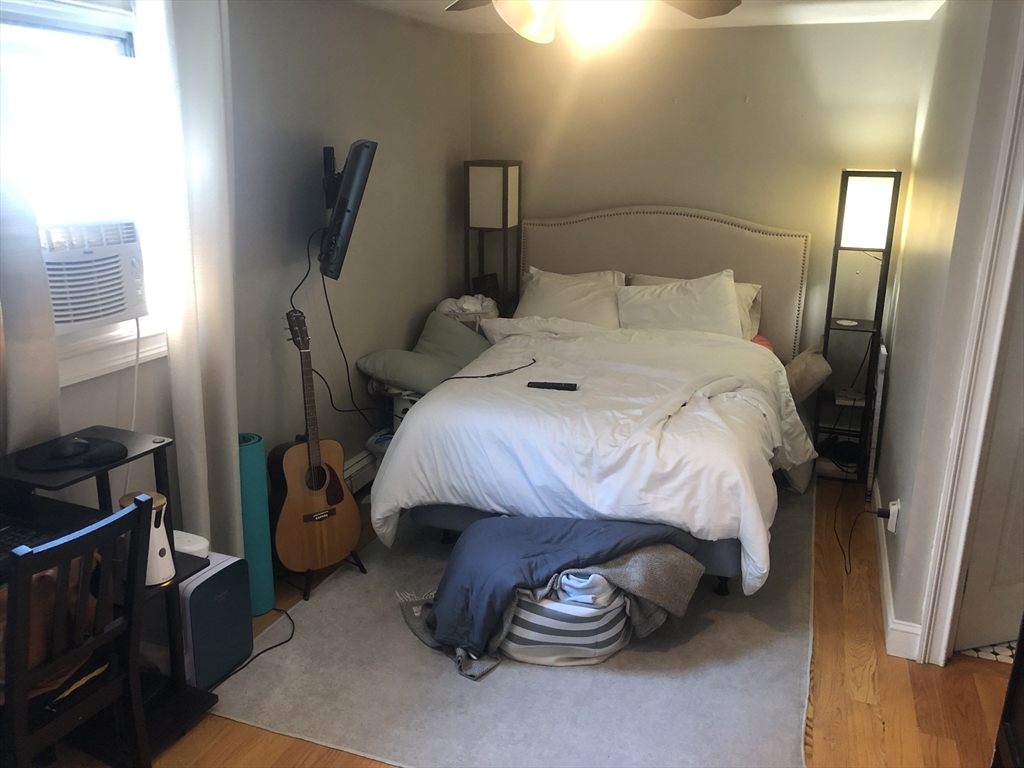 219 Bolton St, South Boston