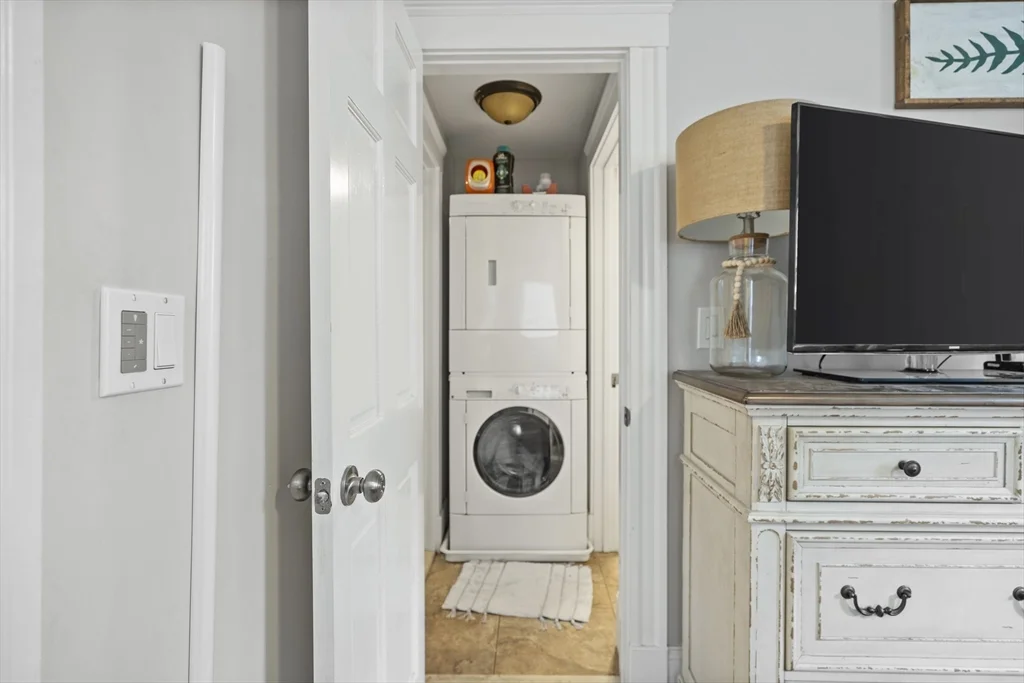 521 E 5th St, South Boston