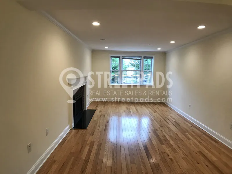 55 Langdon St, Neighborhood Nine