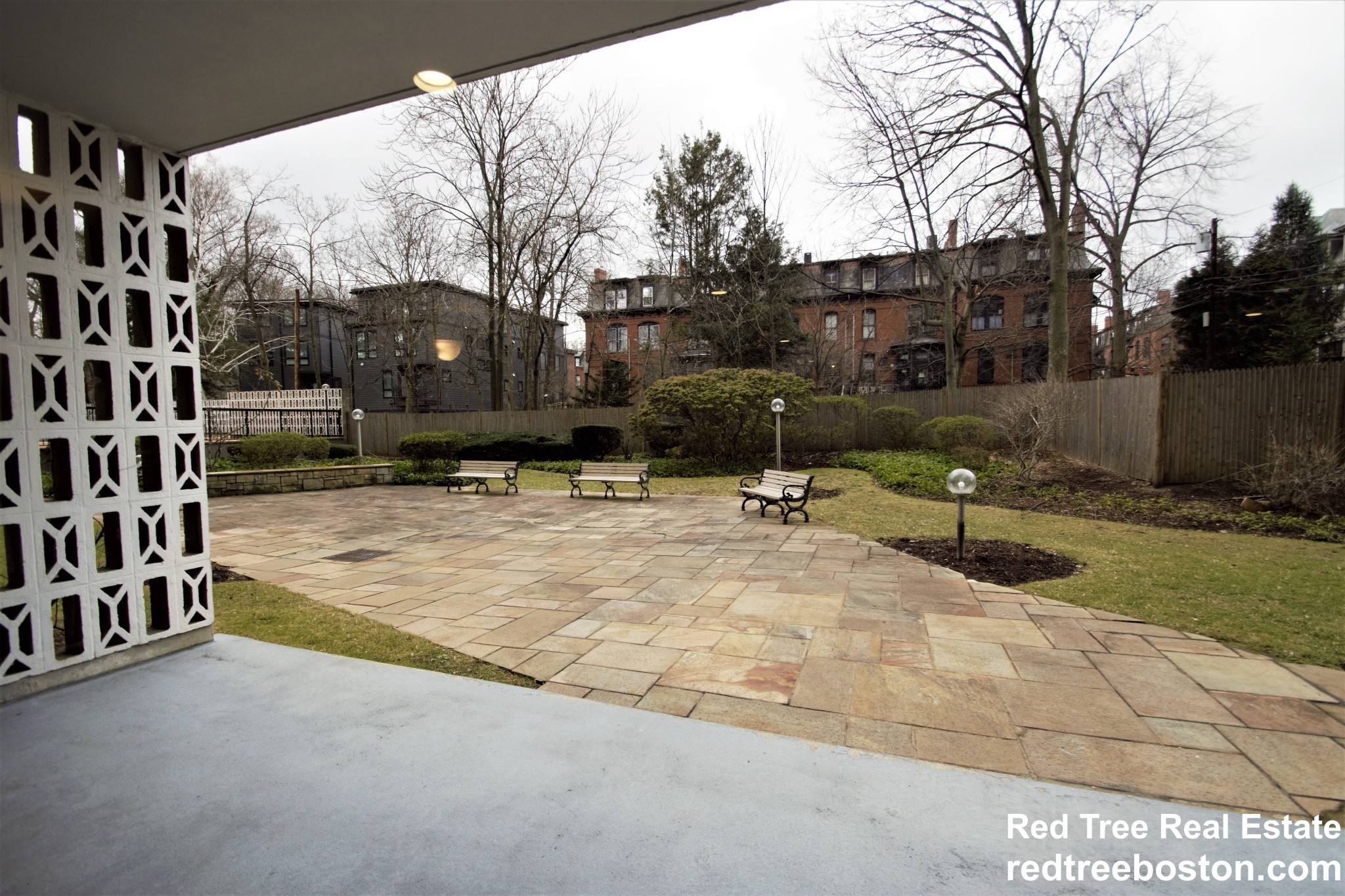 101 Monmouth St, Longwood