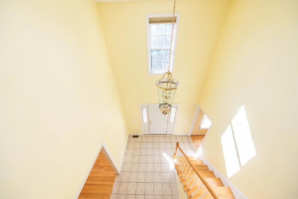 469 Walnut St, Shrewsbury