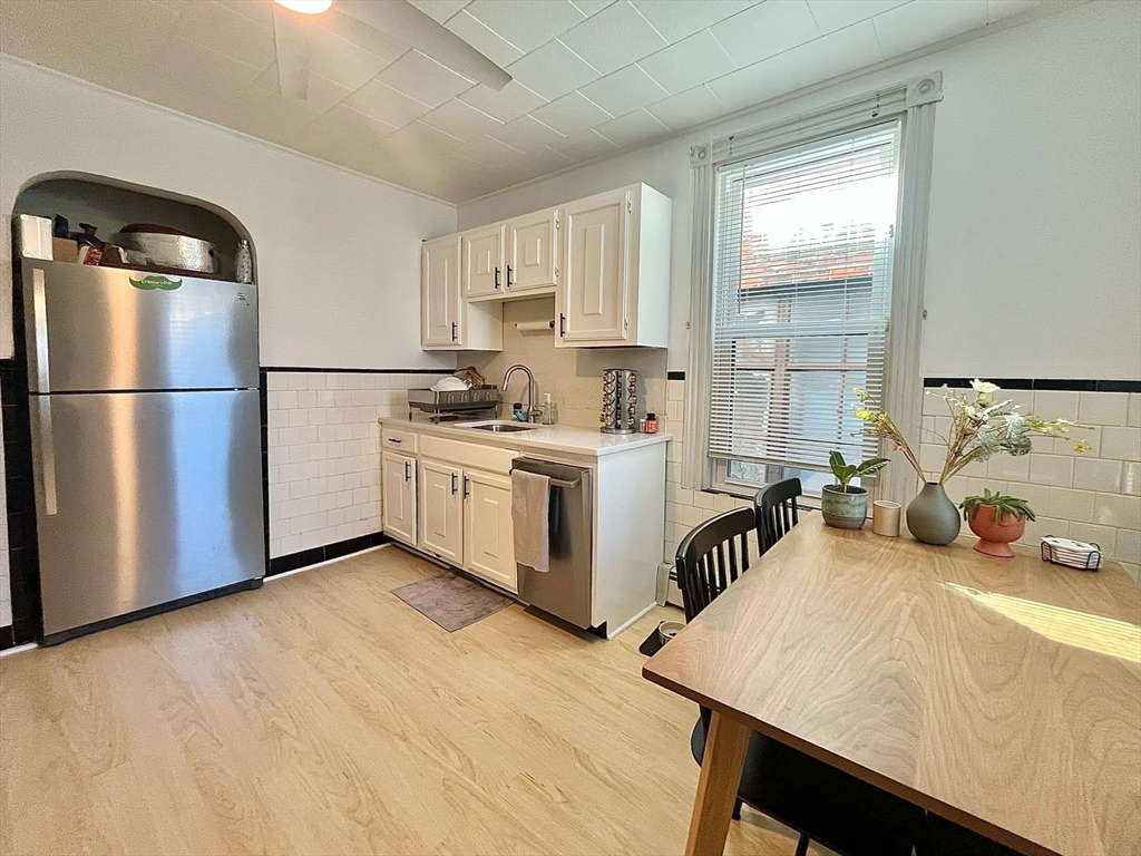 53 Bow, Union Square