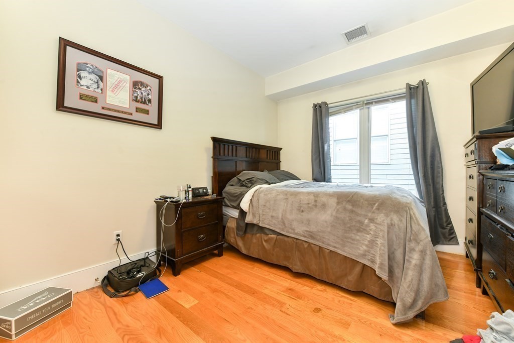 200 Silver St, South Boston