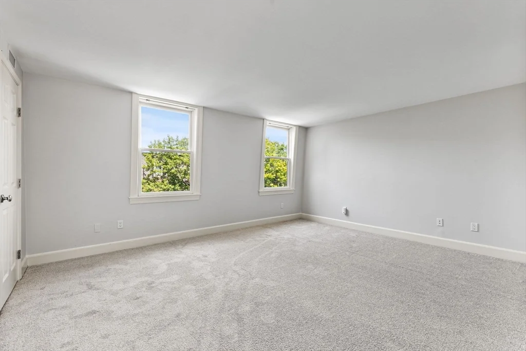 403 Marlborough St, Back Bay