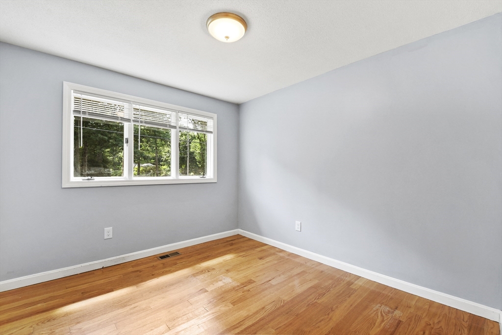 10 Lawndale Rd, Mansfield