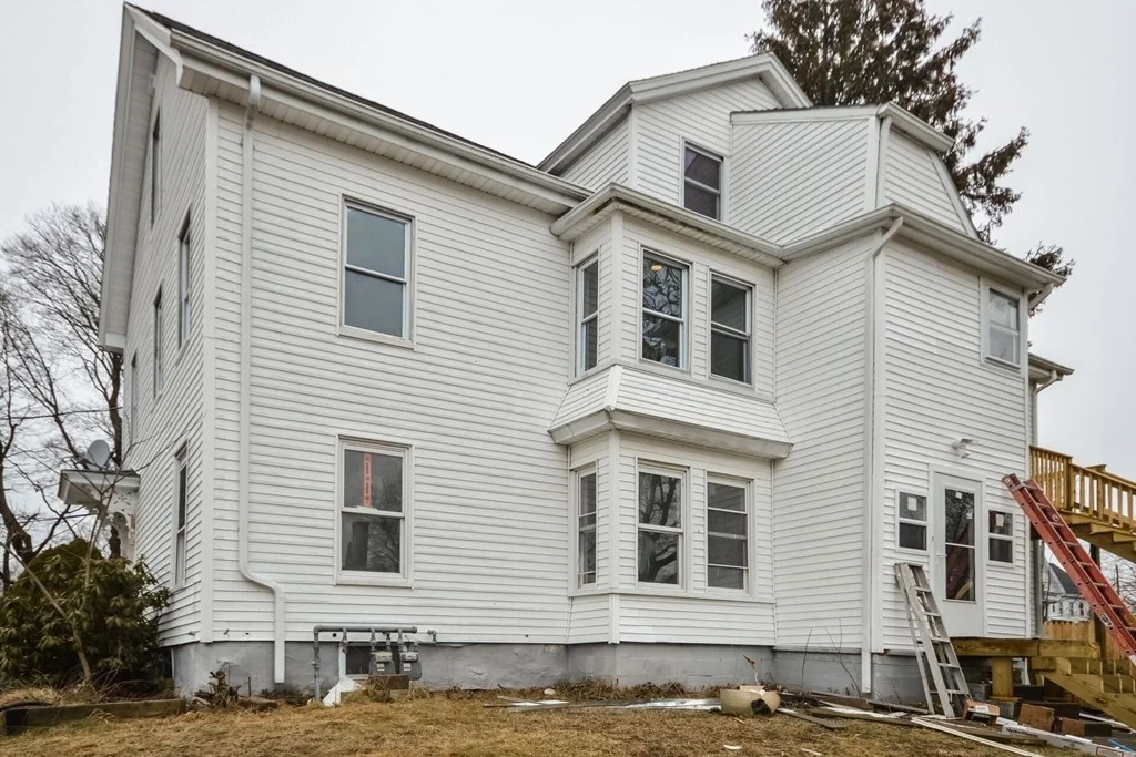 9 Cottage Ct, Middleboro