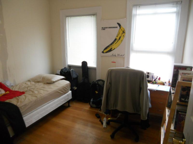 2 Ashford Ct, Allston