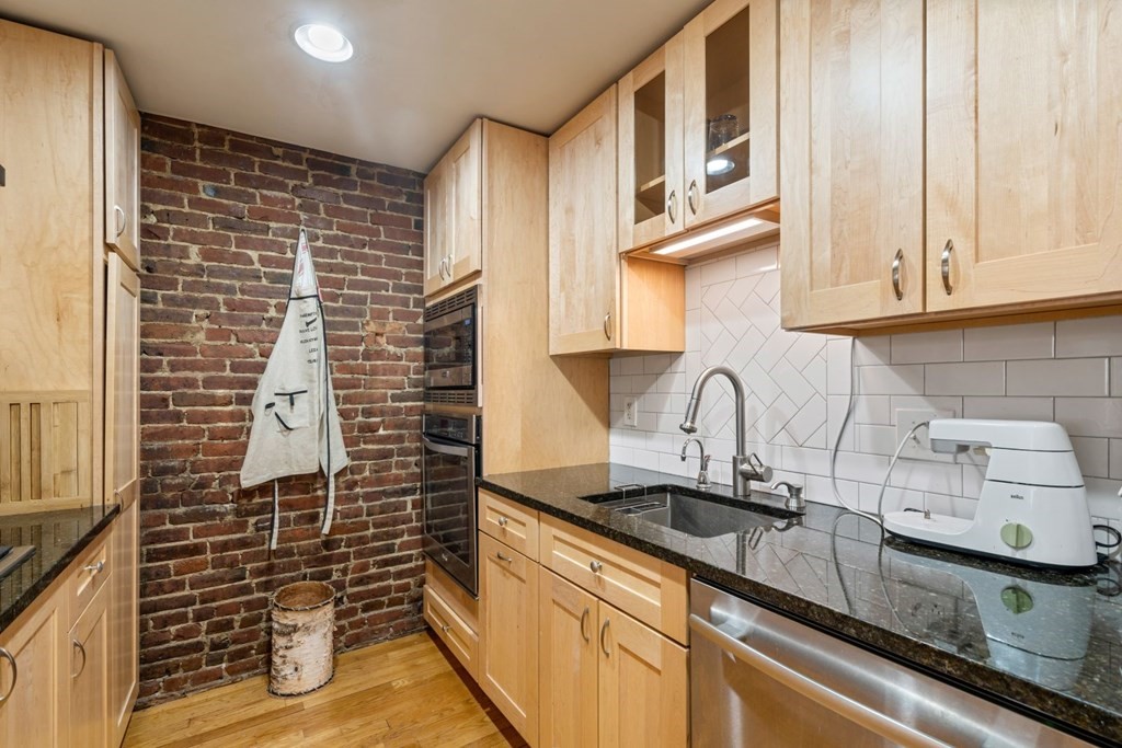 39 Worcester Sq, South End