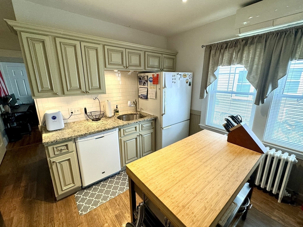 8 Kahler Ave, Milton