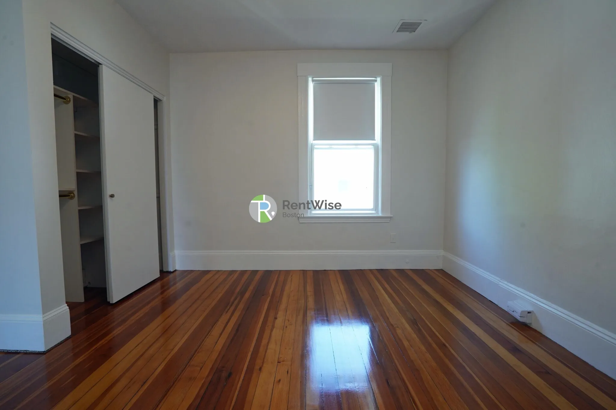 56 Oxford St, Spring Hill