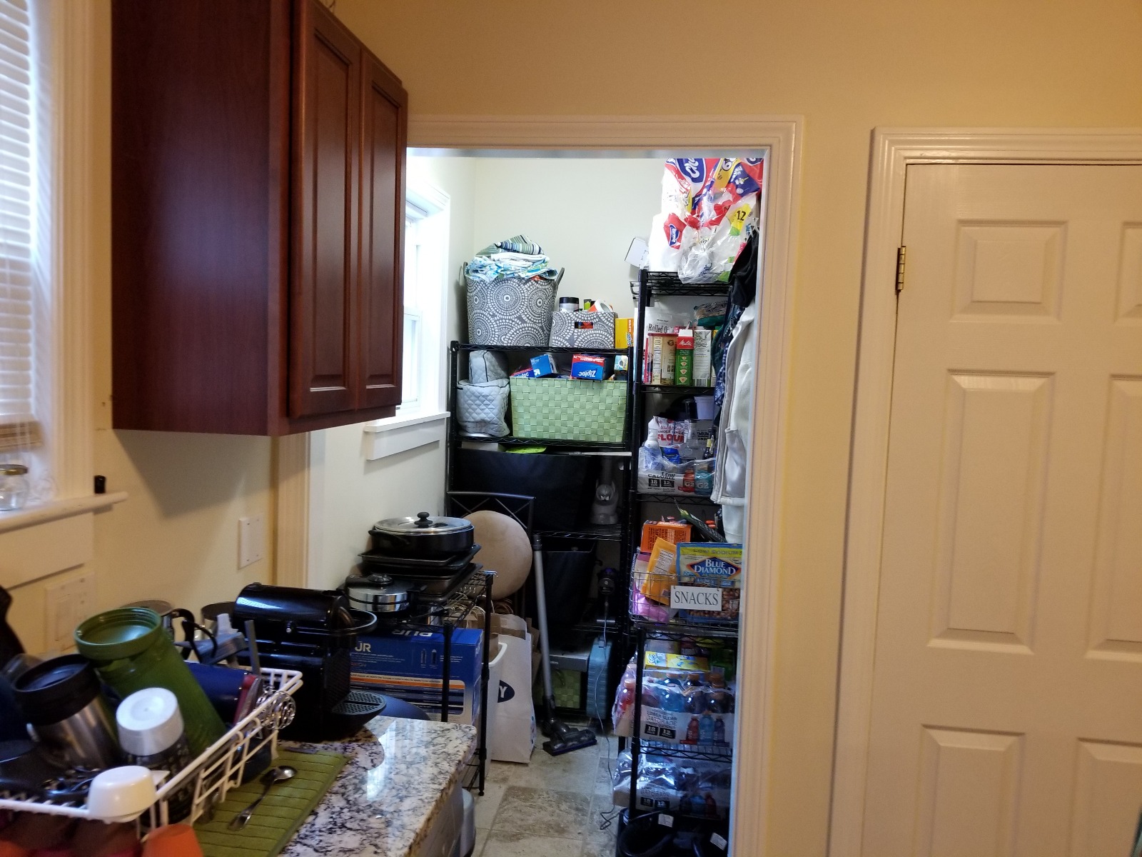 27 Bostonia Ave, Oak Square