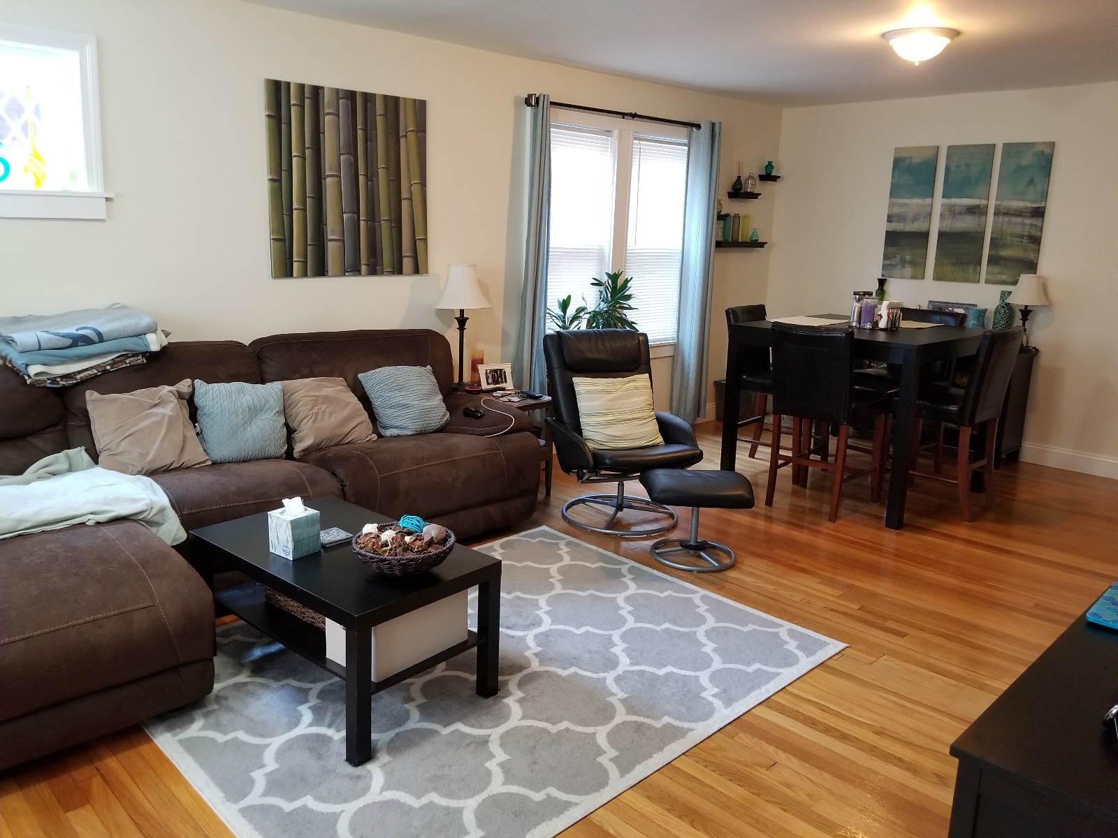 27 Bostonia Ave, Oak Square