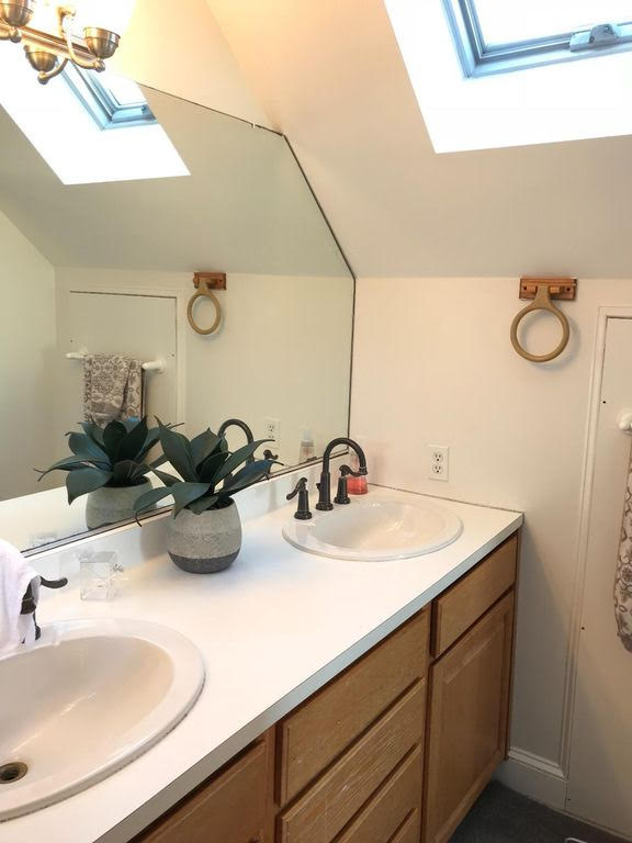 10 Ashford St, Allston