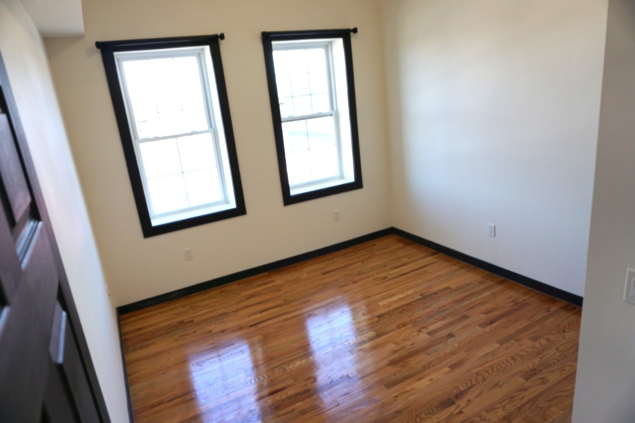 2 bed, 1 bath apartment for rent at 427 Broadway Unit 2, Chelsea — photo 3 of 7