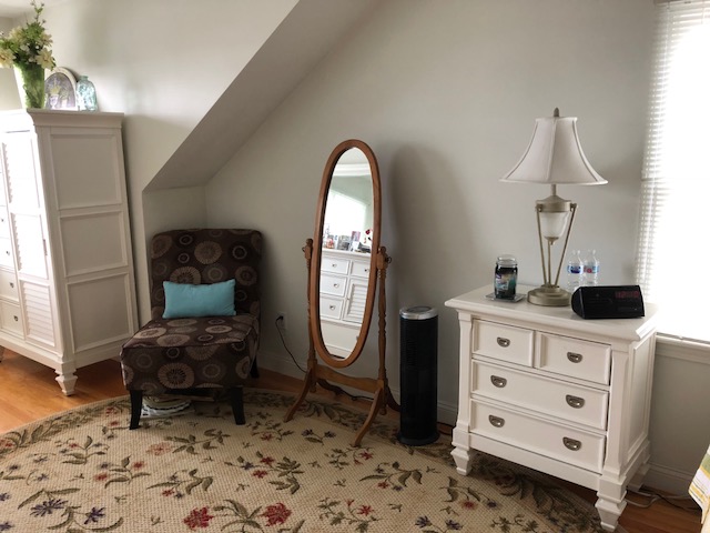 3 bed, 3 bath apartment for rent at 86 Chapel St Unit 4, Nonantum — photo 9 of 10