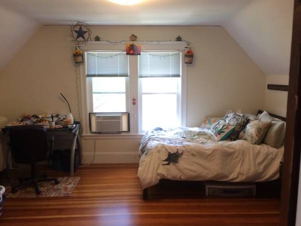 4 bed, 2 bath apartment for rent at 29 Ricker Rd Unit 2, Newton Corner — photo 8 of 21