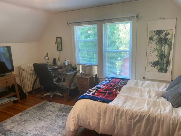 4 bed, 2 bath apartment for rent at 29 Ricker Rd Unit 2, Newton Corner — photo 14 of 21