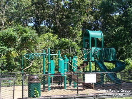 3 bed, 2.5 bath apartment for rent at 55 Hamlet St Unit 1, Thompsonville — photo 4 of 7