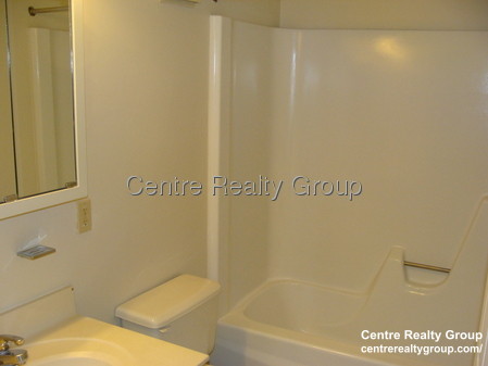 3 bed, 2.5 bath apartment for rent at 55 Hamlet St Unit 1, Thompsonville — photo 6 of 7