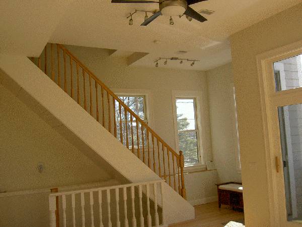 3 bed, 2.5 bath apartment for rent at 37 Leamington Rd Unit 1, Brighton — photo 3 of 6
