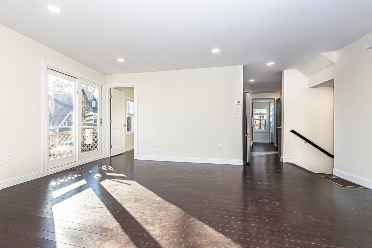 5 bed, 4+ bath apartment for rent at 48 Caldwell Rd Unit 4, West End — photo 5 of 37