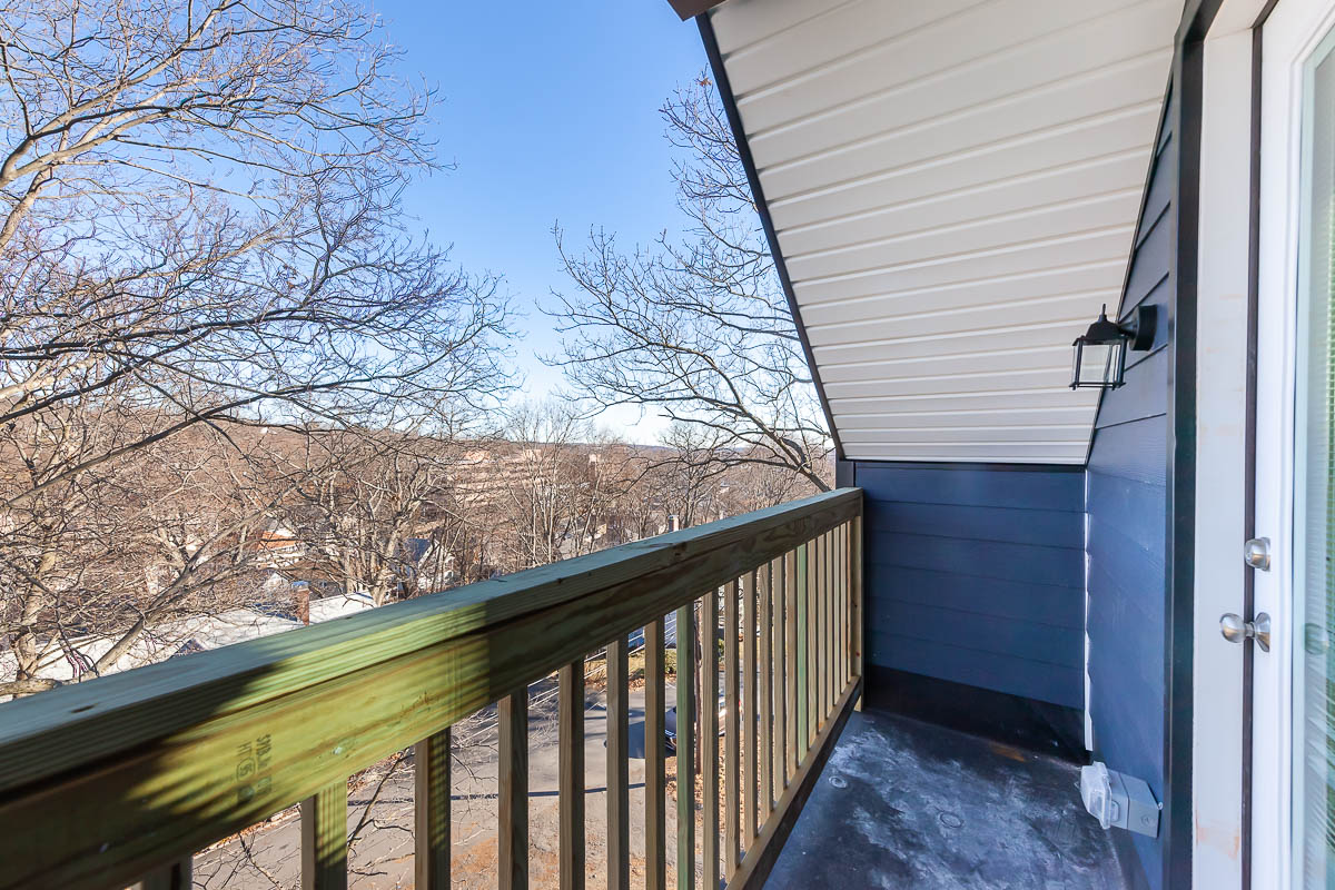 5 bed, 4+ bath apartment for rent at 48 Caldwell Rd Unit 4, West End — photo 12 of 37