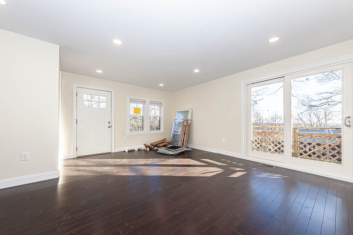 5 bed, 4+ bath apartment for rent at 48 Caldwell Rd Unit 1, West End — photo 23 of 37