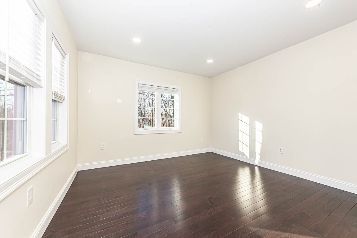5 bed, 4+ bath apartment for rent at 48 Caldwell Rd Unit 1, West End — photo 19 of 37