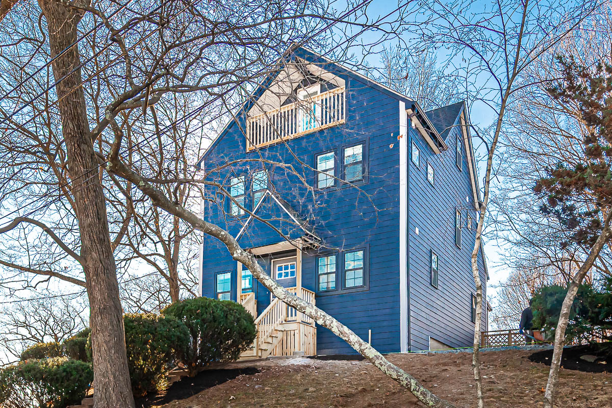5 bed, 4+ bath apartment for rent at 48 Caldwell Rd Unit 1, West End — photo 36 of 37