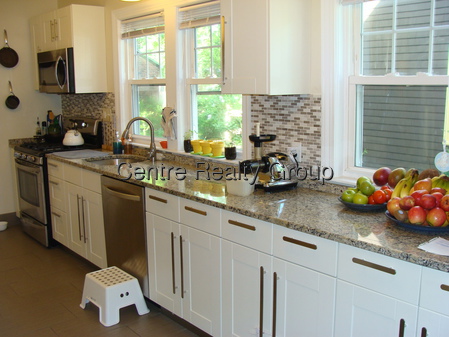 2 bed, 1 bath apartment for rent at 5 Nottingham St Unit 1, Newton — photo 6 of 10