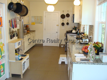 2 bed, 1 bath apartment for rent at 5 Nottingham St Unit 1, Newton — photo 8 of 10