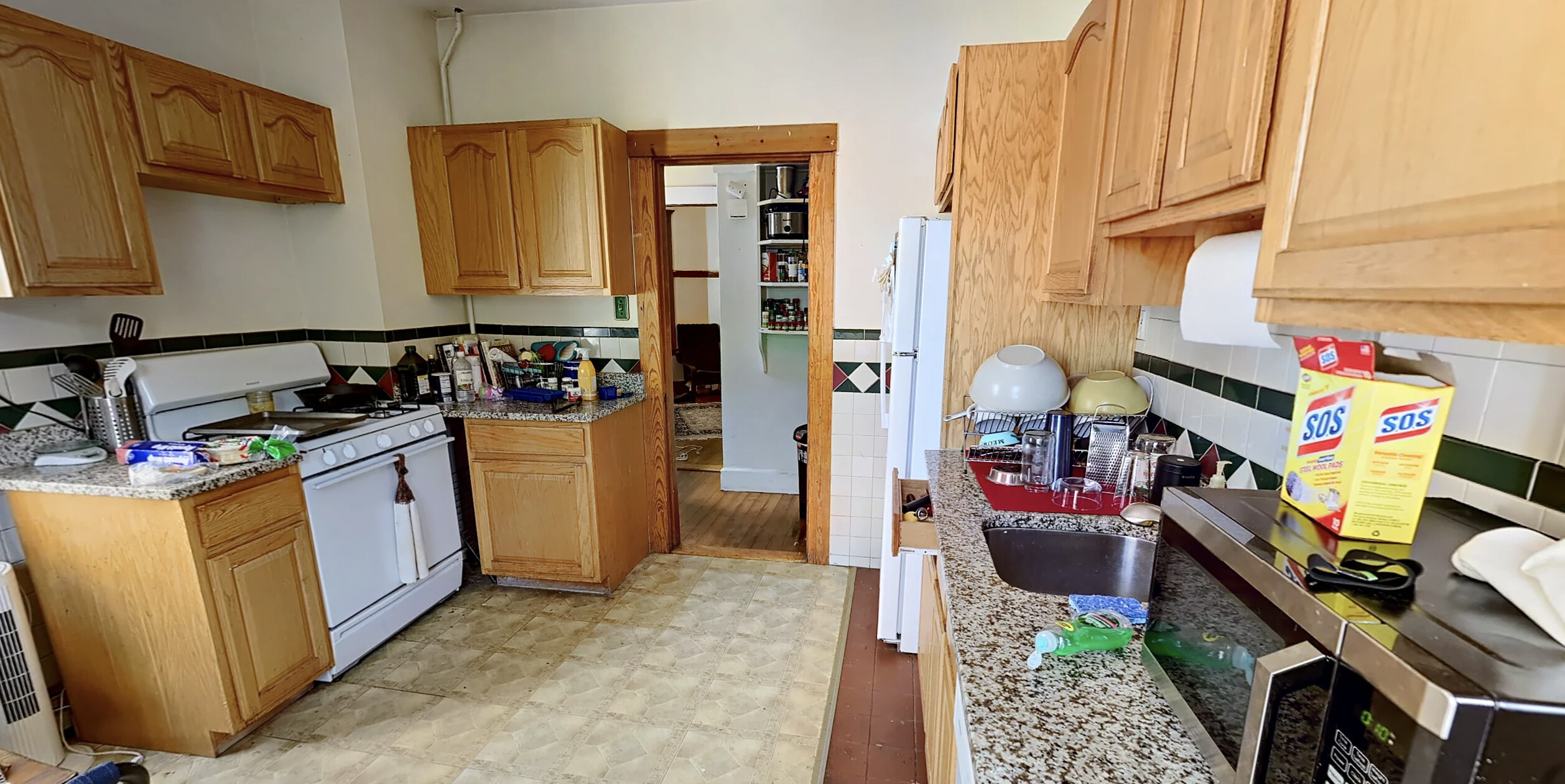 3 bed, 1.5 bath apartment for rent at 132 Glenville Ave Unit 2, Allston — photo 3 of 7