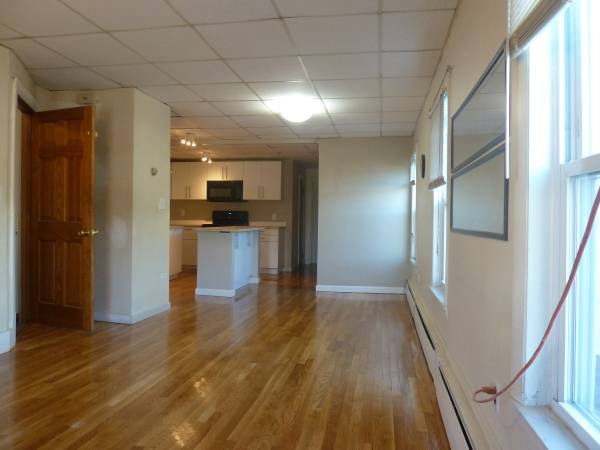 3 bed, 1 bath apartment for rent at 278 California St Unit 2nd Fl, Nonantum — photo 7 of 8