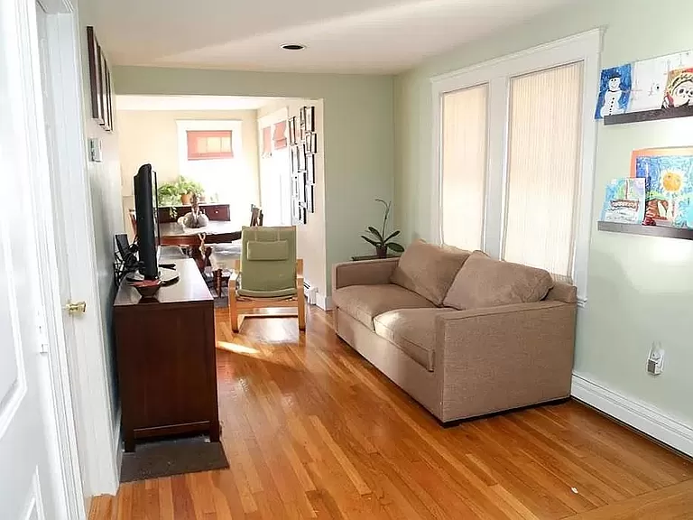 2 bed, 2 bath apartment for rent at 507 Lowell Ave Unit 2, Newtonville — photo 3 of 6