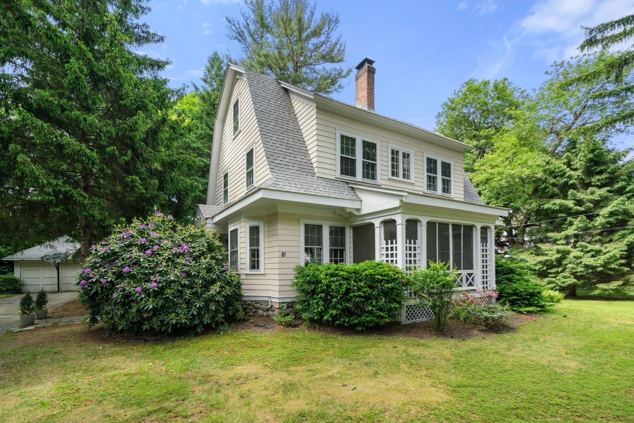81 Avalon Rd, Waban