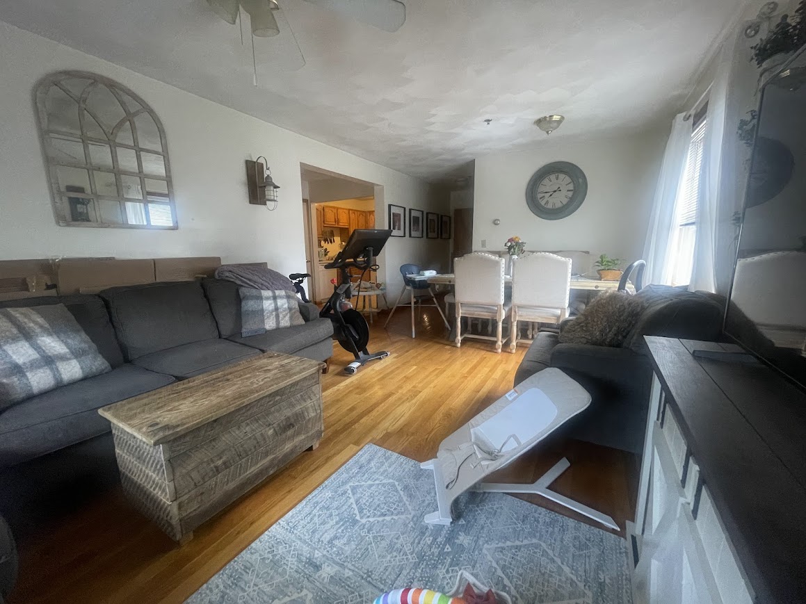 1.5 bed, 1 bath apartment for rent at 197 Newton St Unit 3, South Side — photo 2 of 21