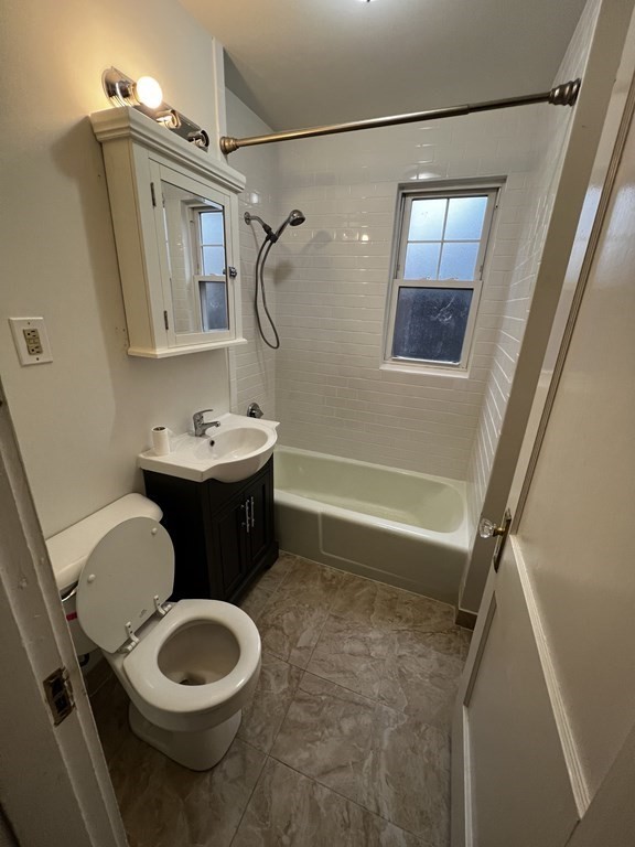 865 Centre St, Jamaica Plain