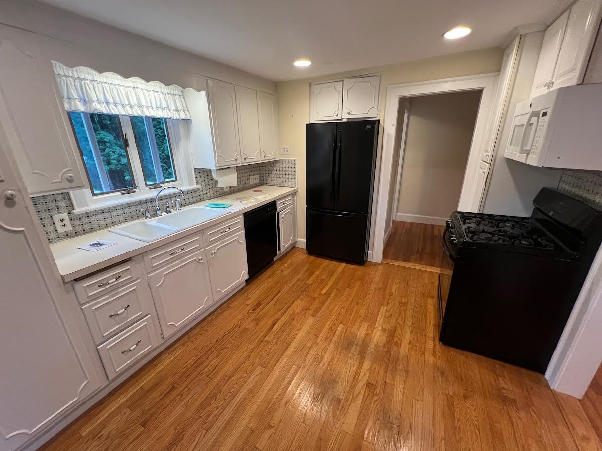 3 bed, 2.5 bath apartment for rent at 51 Dean St Unit 1, Belmont — photo 12 of 17