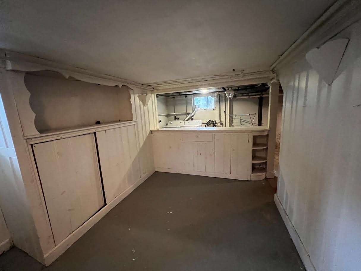 3 bed, 2.5 bath apartment for rent at 51 Dean St Unit 1, Belmont — photo 6 of 17