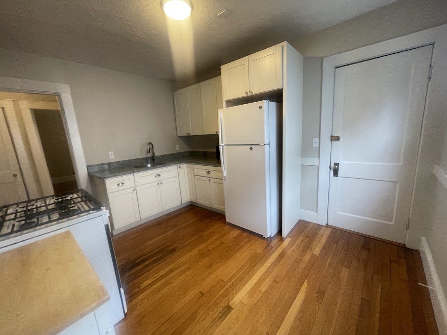 1 bed, 1 bath apartment for rent at 6 Derby St Unit 1, South Side — photo 7 of 9