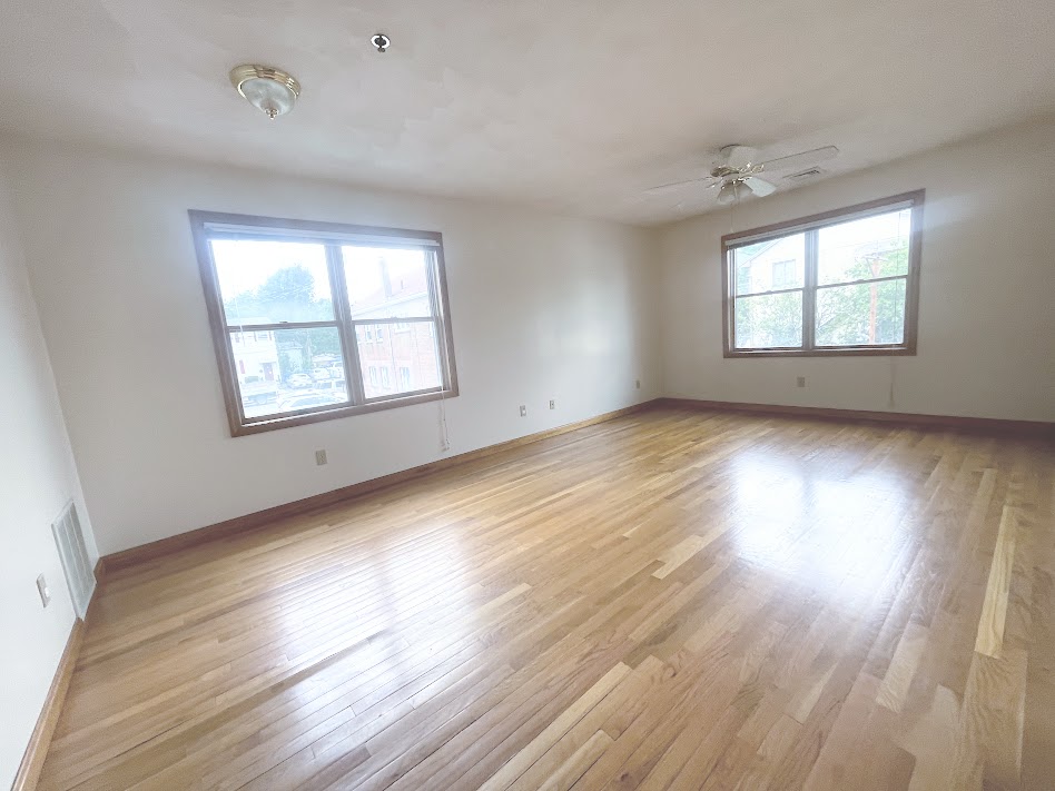 1.5 bed, 1 bath apartment for rent at 197 Newton St Unit 1, South Side — photo 2 of 21