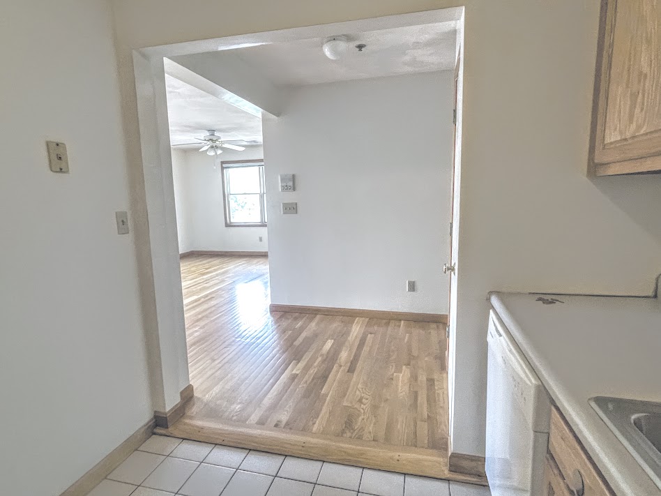 1.5 bed, 1 bath apartment for rent at 197 Newton St Unit 1, South Side — photo 8 of 21