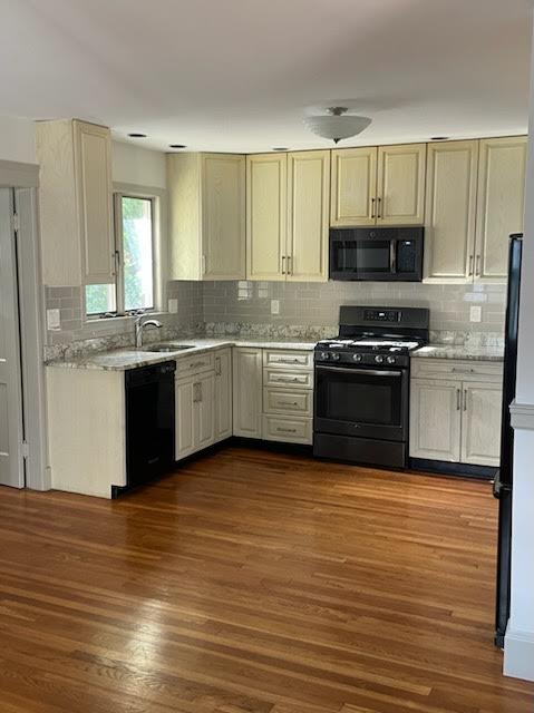 2.5 bed, 1.5 bath apartment for rent at 335 Hillside Ave Unit 1, Needham Heights — photo 15 of 35